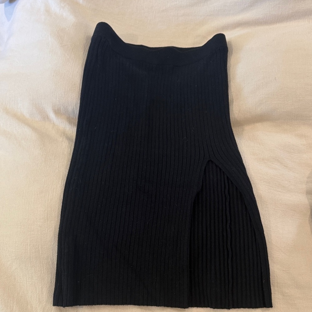 Abercrombie & Fitch Black Ribbed Midi Skirt